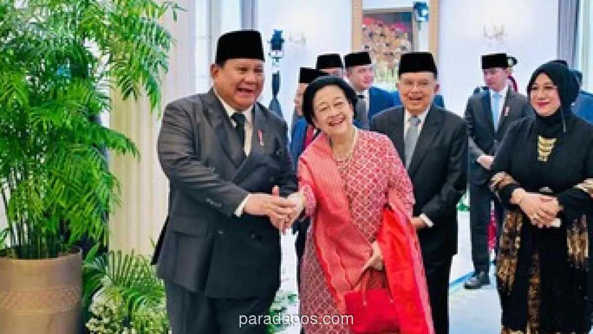Sekjen NasDem Sambut Hangat Momen Prabowo-Megawati Bergandengan Tangan Usai Upacara Hari Lahir Pancasila