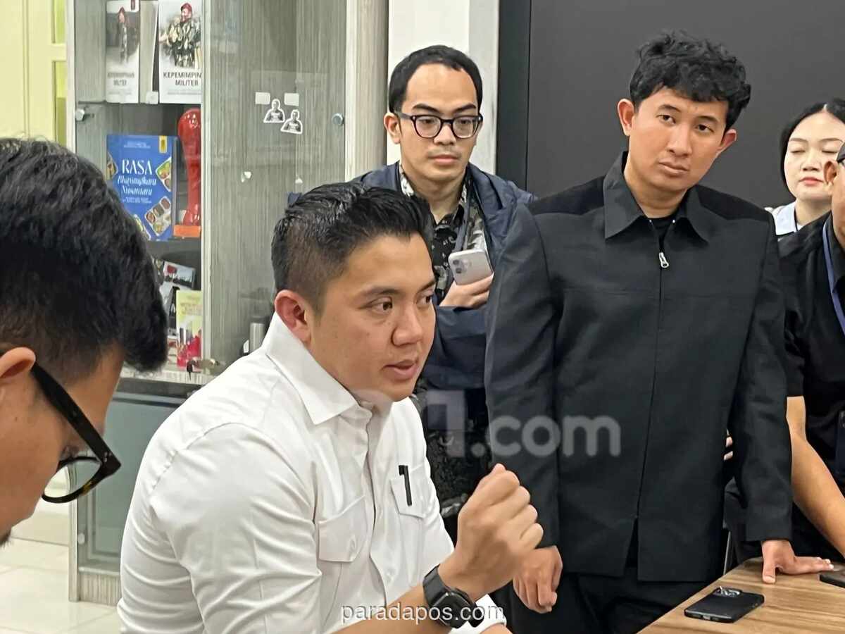 Pengamat: Seskab Teddy Tunjukkan Sikap Tepat dengan Fokus pada Tugas di Tengah Sorotan Publik
