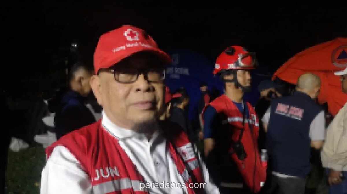 PMI Jakarta Pusat Kerahkan Tim Medis dan Dua Ambulans Bantu Korban Kebakaran Pasar Jiung