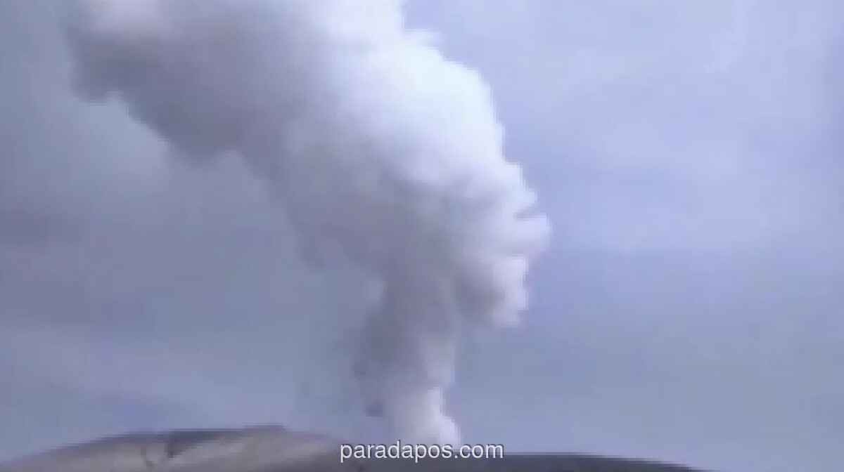 Aktivitas Gunung Anak Krakatau Meningkat, PVMBG Catat Lonjakan Gempa Dangkal dan Emisi Gas