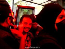 Roy Suryo dan Dokter Tifa Resmi Ditahan di Polda Metro Jaya Usai Perawatan Intensif