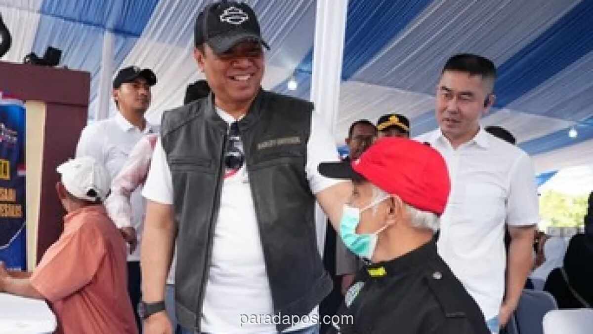 Wakapolri Pimpin Bakti Sosial dan Kesehatan di Megamendung, 500 Paket Sembako Disalurkan