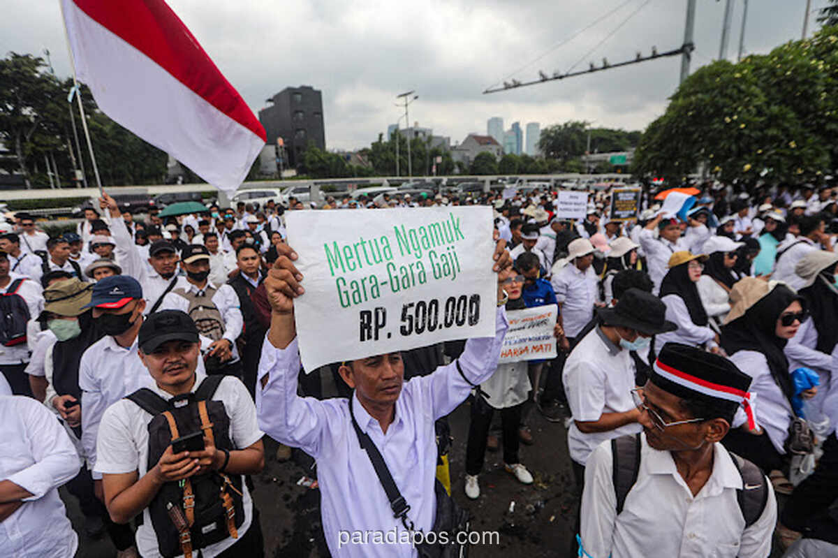 Gaji Guru Honorer Rp414 Ribu Usai 40 Tahun Mengabdi, P2G Kritik Anggaran Pendidikan Tersedot Program MBG