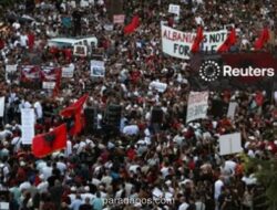 Ribuan Warga Albania Berbulan-bulan Berdemo Tolak Proyek Resor Terkait Keluarga Trump di Cagar Alam