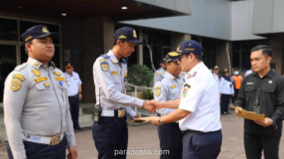 Petugas Dishub DKI Jakarta Raih Penghargaan Usai Gagalkan Jambret Bersenjata Tajam Saat Car Free Day