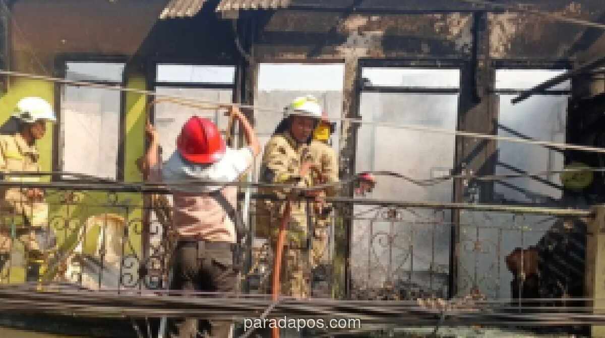 Kebakaran Hanguskan Rumah dan Enam Petak Kontrakan di Sunter, Kerugian Capai Rp400 Juta