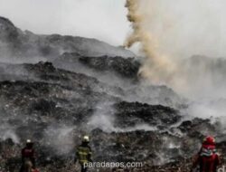Kebakaran TPA Jatiwaringin Enam Hari Belum Padam, 232 Jiwa Mengungsi