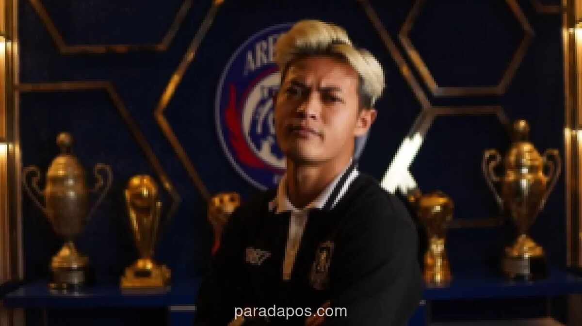 Arema FC Resmi Rekrut Alfeandra Dewangga dari Persib dengan Kontrak Dua Musim
