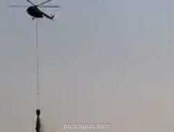 BNPB Kerahkan Dua Helikopter Water Bombing Padamkan Kebakaran TPA Jatiwaringin