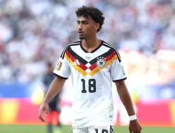 Bayern Munchen Resmi Rekrut Nathaniel Brown dari Eintracht Frankfurt, Bek Muda Asli Bavaria Dikontrak hingga 2031