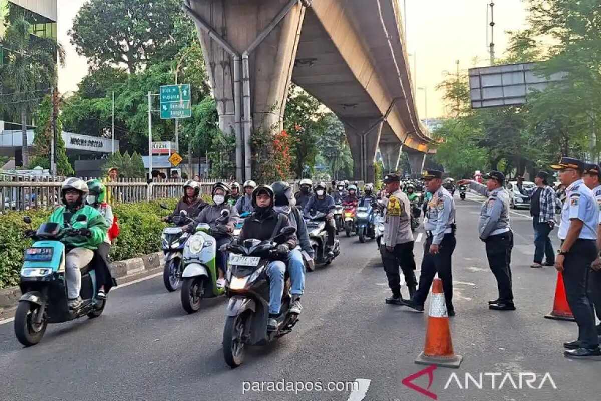 Truk Tabrak JPO Tendean, DKI Rugi Miliaran; LRT Jakarta Bakal Diperpanjang ke JIS dan Halim