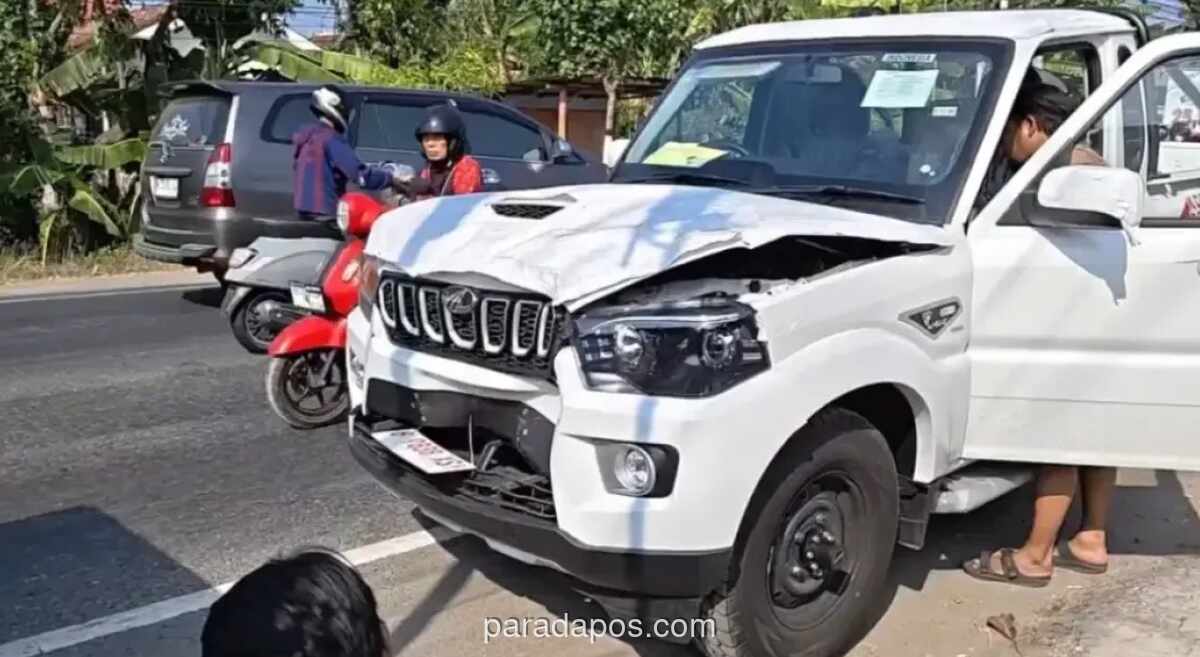 Kecelakaan Beruntun di Simpang Gandukepuh Ponorogo Libatkan Dua Pikap dan Bus Pariwisata, Sopir Diduga Kurang Fokus