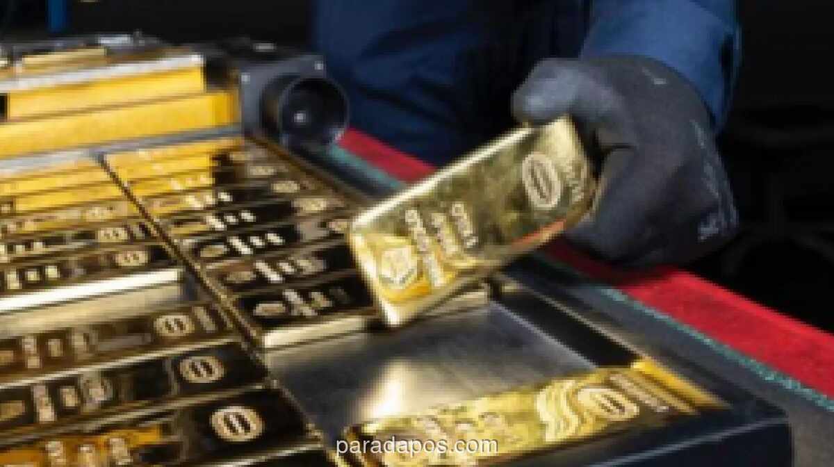 Harga Emas Anjlok 2 Persen, Tertekan Penguatan Dolar dan Lonjakan Minyak di Tengah Eskalasi Geopolitik
