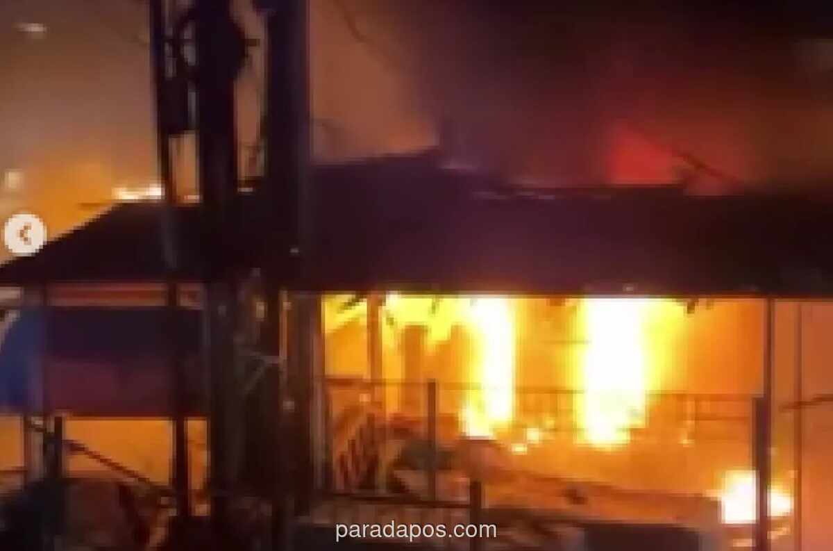 Kebakaran di Pasar Ciputat Hanguskan Toko Kue Kering, Kerugian Capai Rp65 Juta