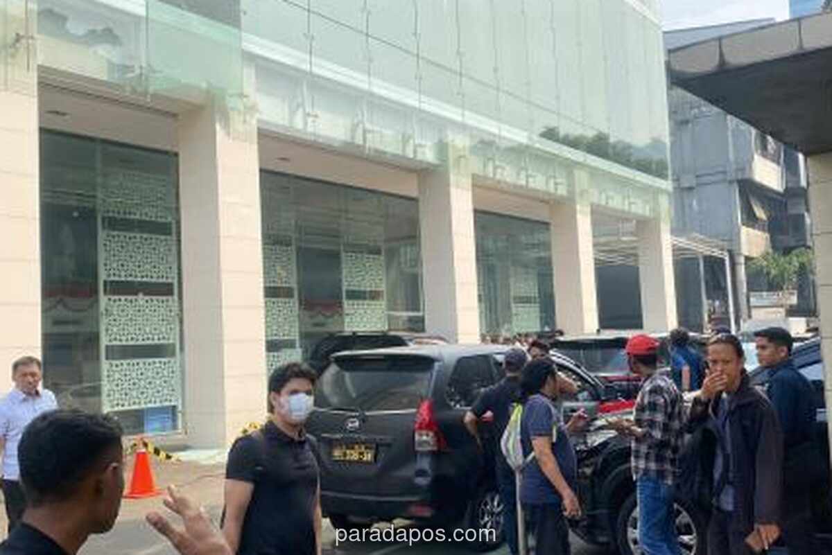 Polisi Olah TKP di Kantor Badan Gizi Nasional Usai Kaca Gedung Rusak, Dugaan Penembakan Diselidiki