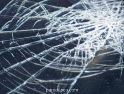 Mobil Xenia Tabrak Empat Motor di Pondok Gede, Tiga Orang Luka-Luka