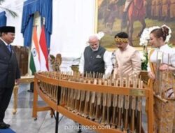 Prabowo Hadiahkan Satu Set Angklung ke PM Modi, Momen Diplomasi Budaya di Istana Merdeka