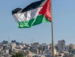 Pemukim Israel Bakar Dua Masjid di Tepi Barat, Tinggalkan Grafiti Rasis dan Balas Dendam