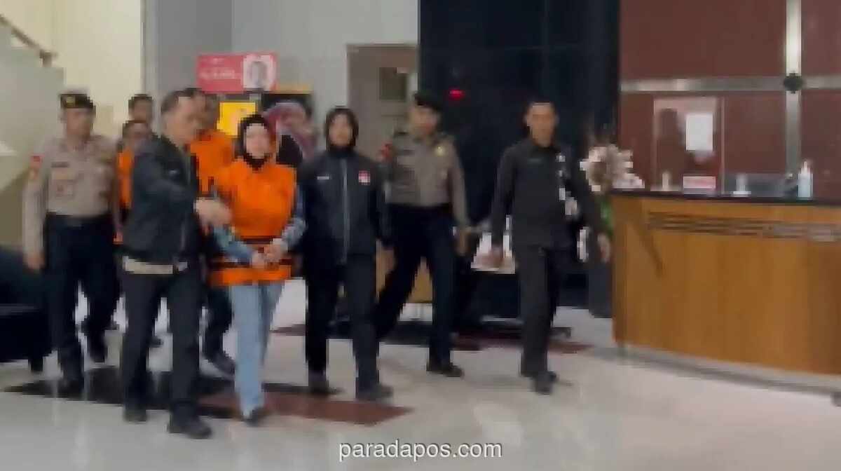 KPK Tetapkan Bupati Sukoharjo Etik Suryani Tersangka Pemerasan Usai OTT, Dua Orang Lain Turut Diamankan