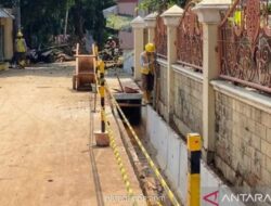Revitalisasi Saluran Air Sepanjang 403 Meter di Duren Sawit Mulai Dikerjakan, Target Rampung Akhir September