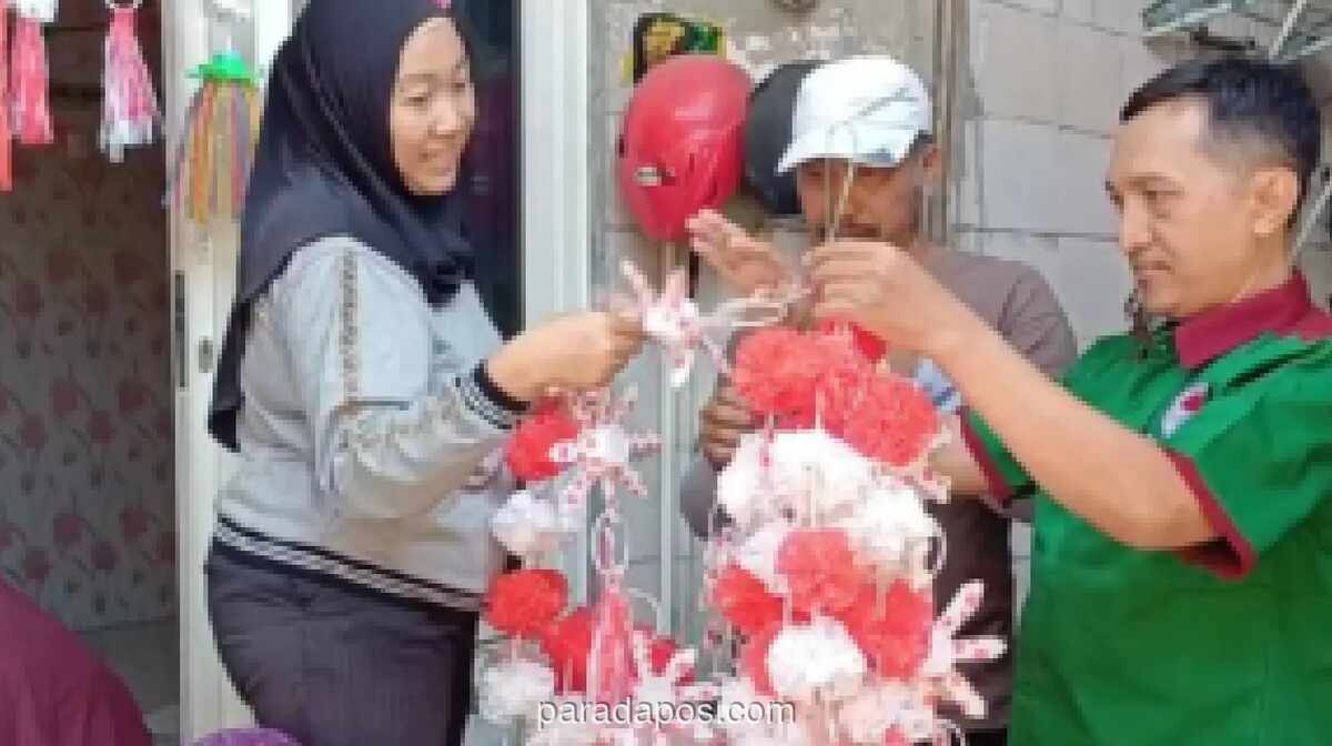 Permintaan Pernak-Pernik Merah Putih Daur Ulang di Surabaya Naik 70 Persen Jelang HUT RI