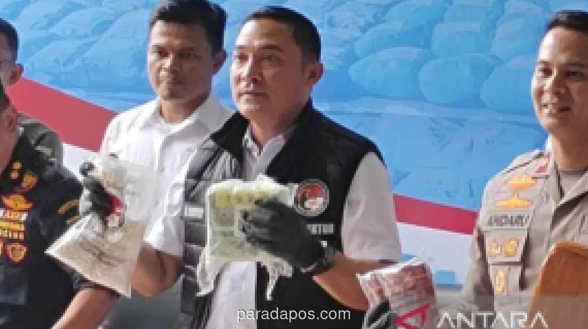 Polisi Selidiki Rencana Distribusi Tramadol untuk Kelompok Demo di Tanah Abang