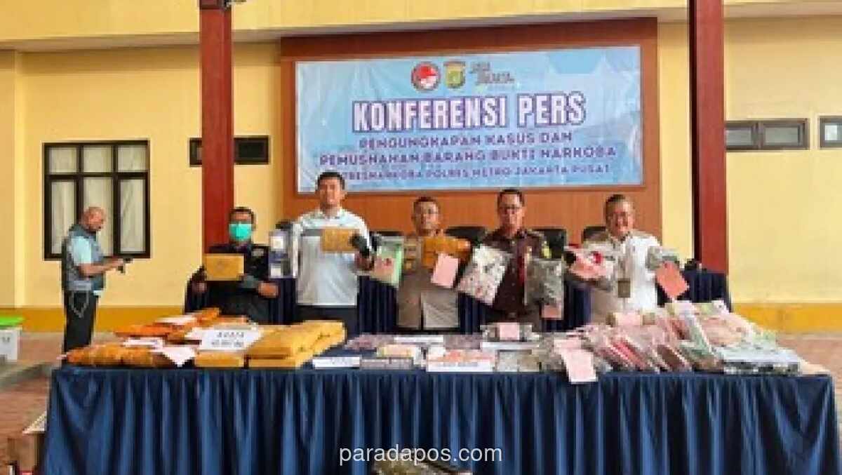 Polres Jakpus Amankan 15 Tersangka dan Sita 25 Kg Ganja dalam Pengungkapan 20 Kasus Narkoba Sepanjang Juni