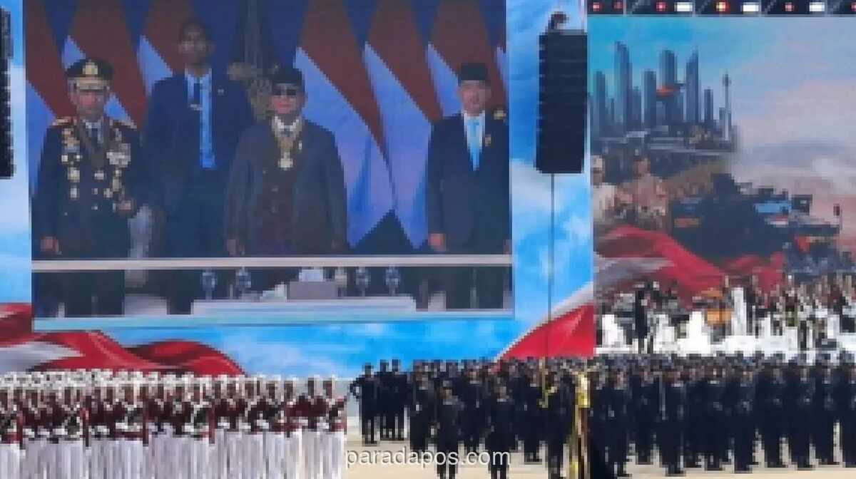 Presiden Prabowo Terima Medali Kehormatan Loka Praja Samrakshana dari Kapolri di Hari Bhayangkara ke-80