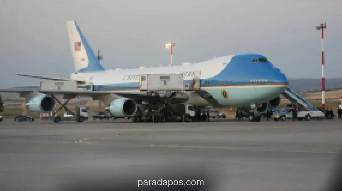Presiden Trump Mendadak Ganti Pesawat di Tengah KTT NATO, Jet Baru Hadiah Qatar Justru Diterbangkan ke Inggris