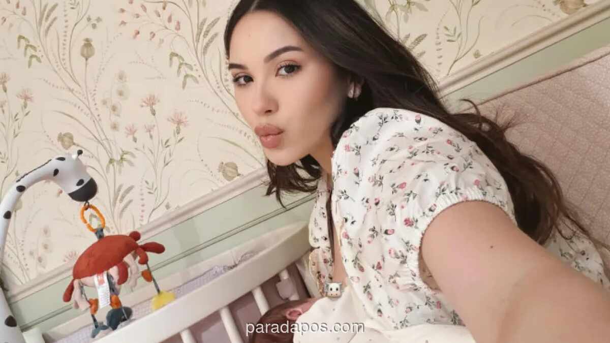 Alyssa Daguise Tanggapi Komentar Soal Berat Badan dengan Santai: “Baru Selesai Bikin Manusia”