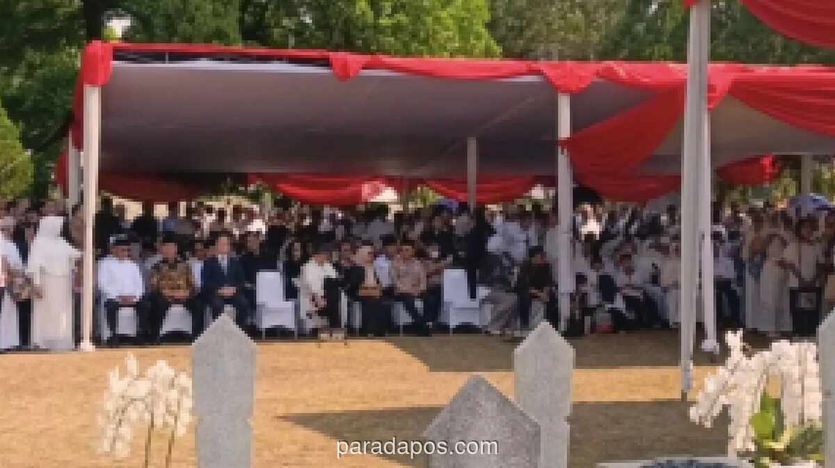 Jenazah Rachmat Gobel Dimakamkan di TMP Kalibata, JK hingga Jimly Hadir