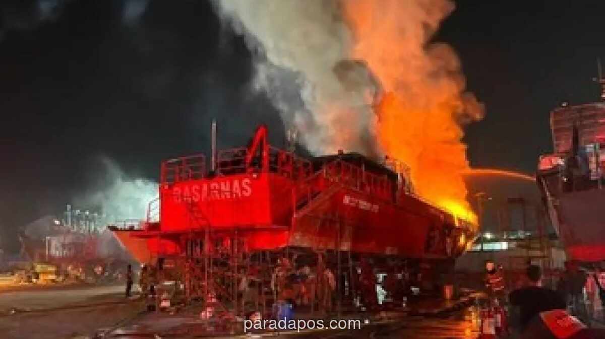 KN SAR Ramawijaya 240 Terbakar Saat Perawatan di Pelabuhan Nizam Zachman, Basarnas Pastikan Tak Ada Korban Jiwa