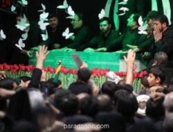 Peti Jenazah Ayatollah Khamenei Diperlihatkan ke Publik di Tehran untuk Pertama Kalinya