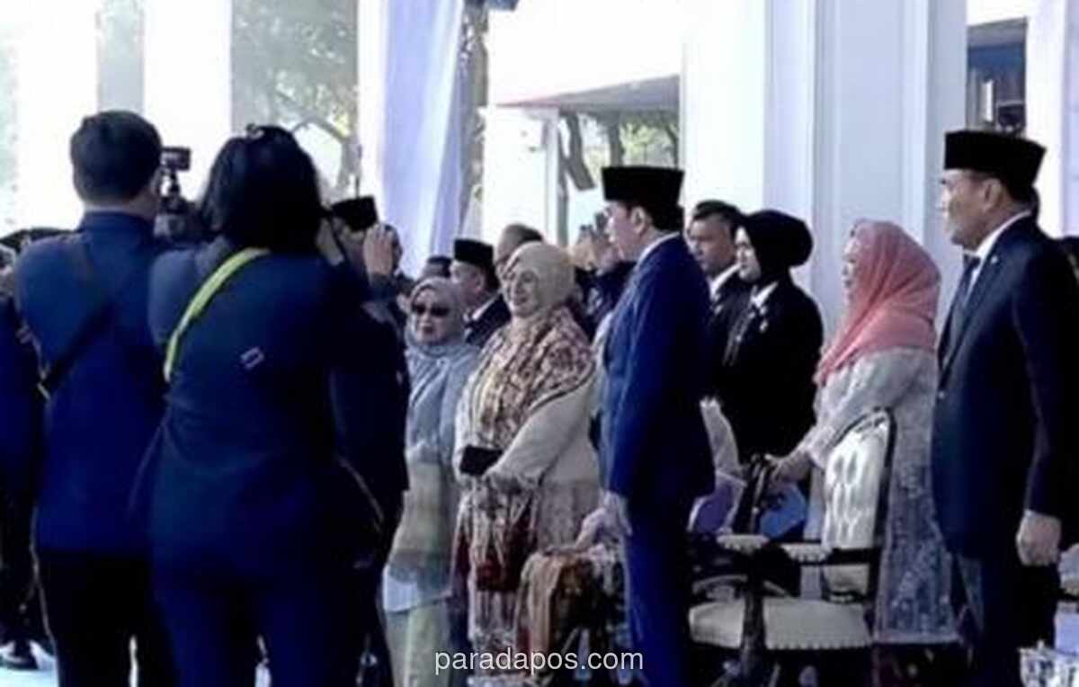 Prabowo Beri Hormat ke Jokowi di HUT ke-80 Bhayangkara, Momen Kehangatan Dua Presiden