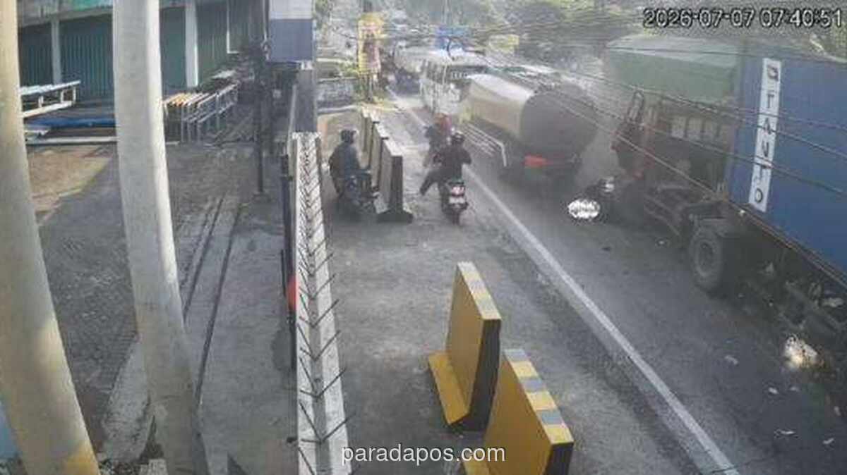 Truk Kontainer Diduga Rem Blong Tabrak Antrean Kendaraan di Pandaan, Tiga Tewas