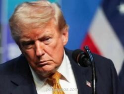 Trump Gelar Rapat Darurat di Ruang Situasi Bahas Rencana Serangan Militer ke Wilayah Iran