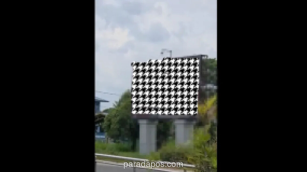 Videotron Pemkab Melawi Diduga Diretas, Tayangkan Konten Asusila di Jalur Utama Kota