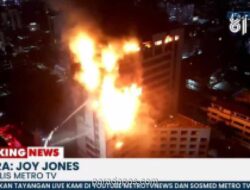 Kebakaran Hebat Landa Gedung Bapenda DKI Jakarta, Ratusan Petugas Damkar Dikerahkan