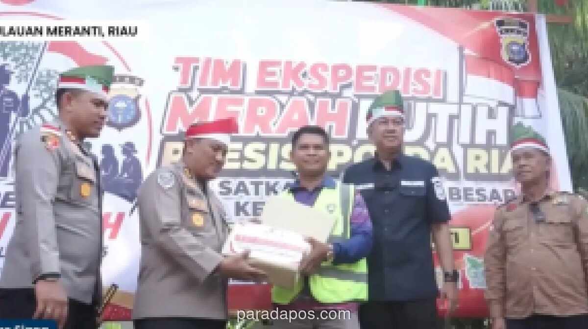 Polda Riau Tanam 2.100 Mangrove dan Bagikan 110 Sembako di Pulau Rangsang Lewat Ekspedisi Merah Putih Presisi