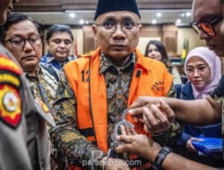 Gus Yaqut Jalani Sidang Perdana Korupsi Kuota Haji, Kuasa Hukum Ajukan Tahanan Rumah